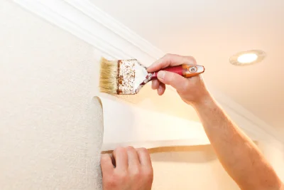 Pose de papier peint à Laimont — revêtements muraux et toiles de verre